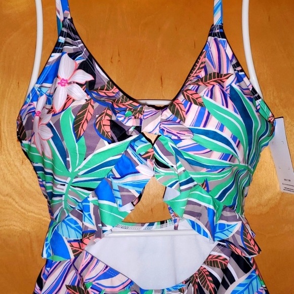 Hurley One Piece Floral Padded Monokini Swimsuit - Picture 3 of 10